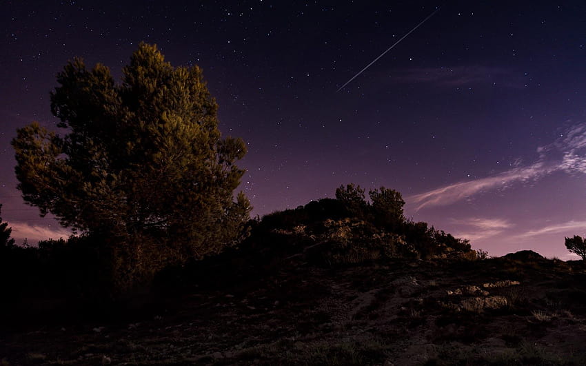 Der Perseiden-Meteorschauer bringt die besten Sternschnuppen des Perseiden-Meteorschauers 2019 HD-Hintergrundbild