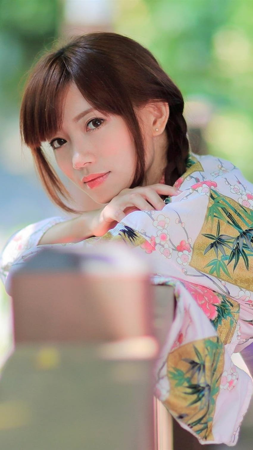 Hermosa chica japonesa, kimono, verano 2560x1600 fondo de pantalla del teléfono
