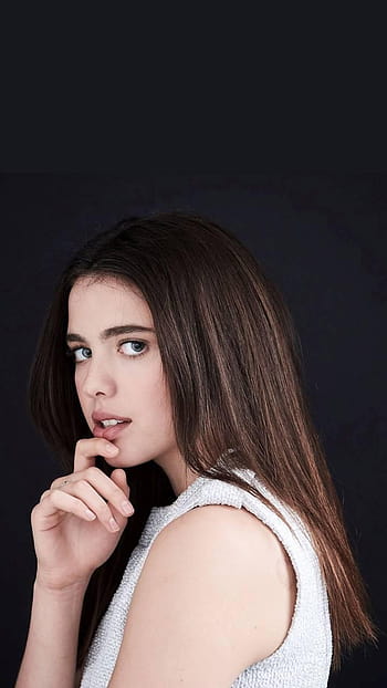 Margaret Qualley The Nice Guys Wallpapers Hd Wallpape