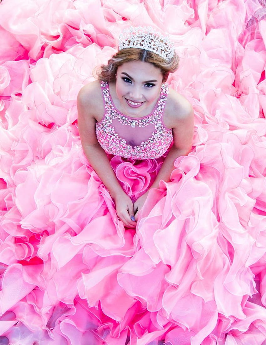 Quinceanera Poses: An Expert's Tips For Your Quince HD phone wallpaper