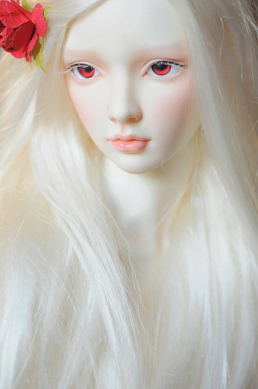 Doll Baby Toys Girl Beautiful Long Hair Red Eyes Rose Blonde Cute