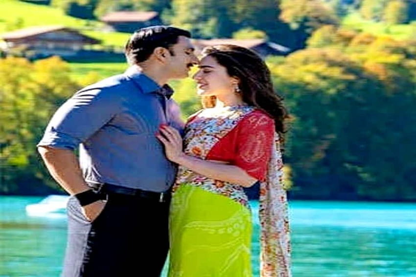 Simmba: Ranveer Singh and Sara Ali Khan look madly in love with each other in these leaked stills of Tere Bin HD wallpaper