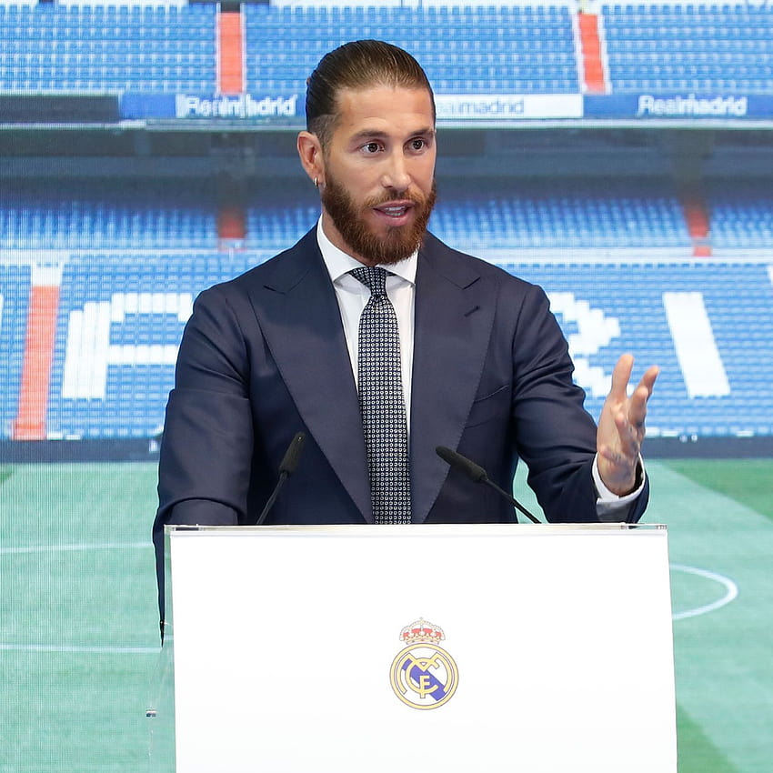 Report: Sergio Ramos considering offers from Bayern Munich, Manchester City and PSG HD phone wallpaper