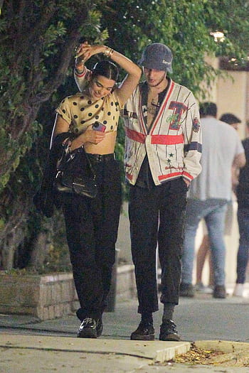 Dua Lipa gets candid about dating Anwar Hadid; Says they just want to ...