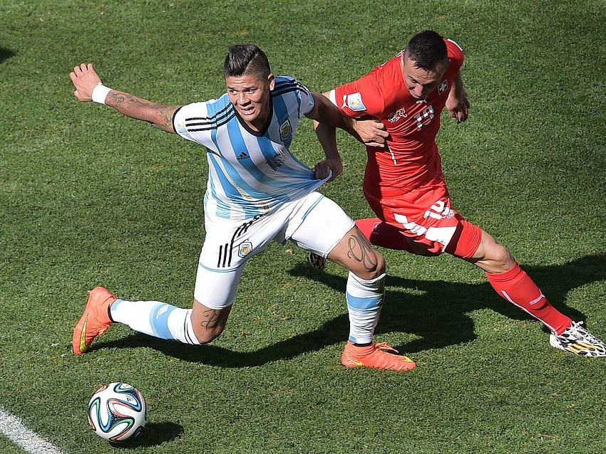 Chelsea transfer news: Argentina left back Marcos Rojo linked with HD wallpaper