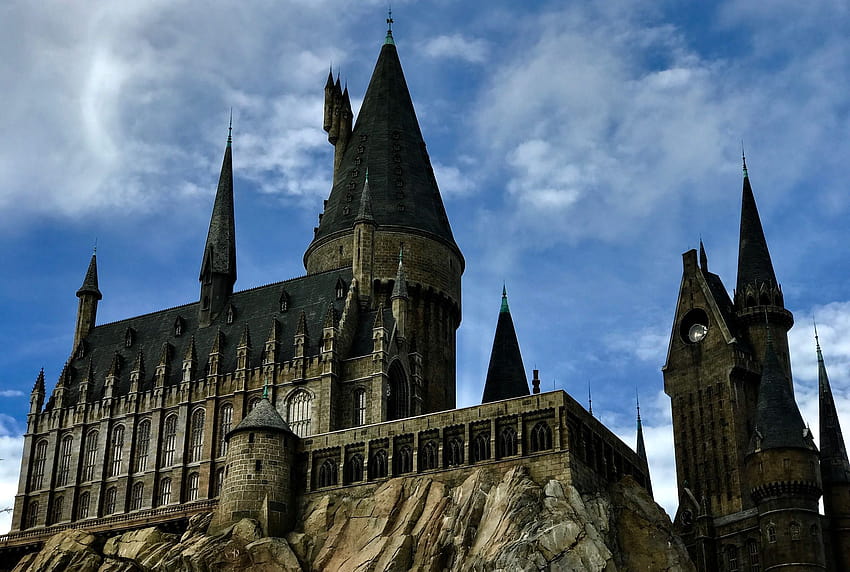 Harry Potter Zoom Call Backgrounds ...mentalfloss, harry potter castle HD wallpaper