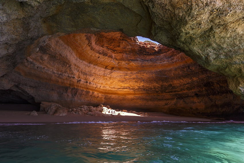 プライア デ ベナジル アルガルヴェ ポルトガル 洞窟 ビーチ サマー スポーツ 洞窟、 高画質の壁紙