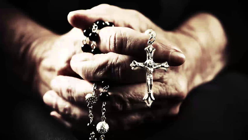 Bunda Rosario, Doakan Kami, berdoa tangan dengan rosario Wallpaper HD