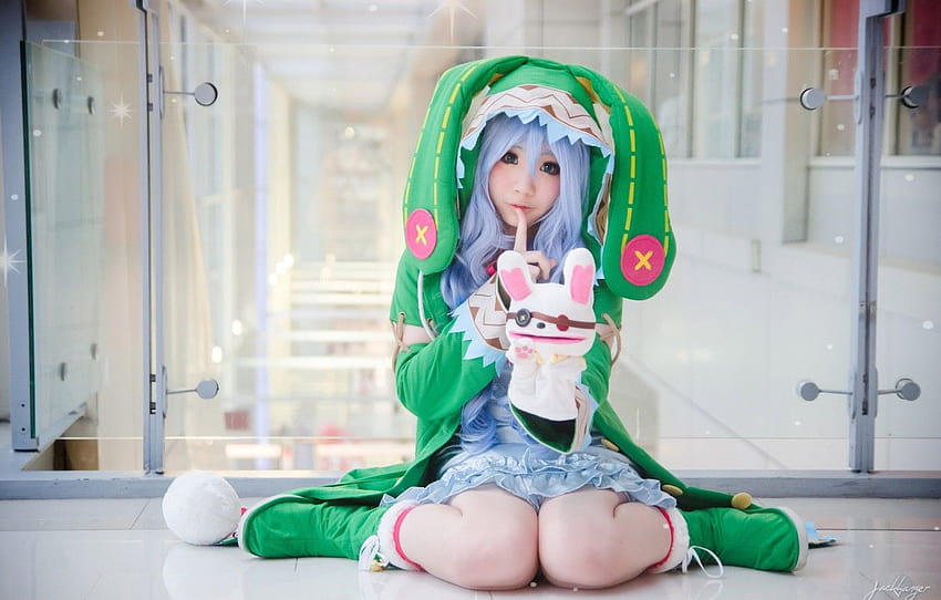 Anime Cosplay Girl by Hcurer on DeviantArt