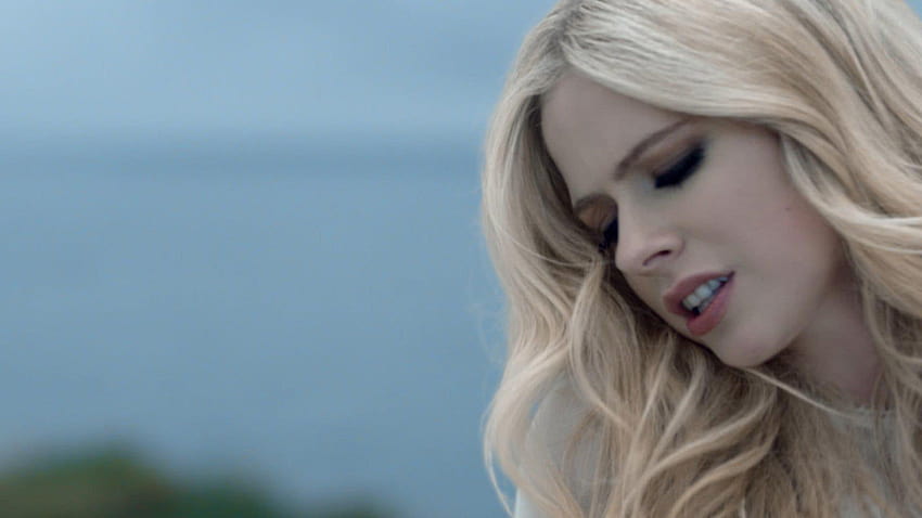 Avril Lavigne publikuje pierwszy teledysk od 5 lat: rzuć okiem!, teledyski avril lavigne Tapeta HD