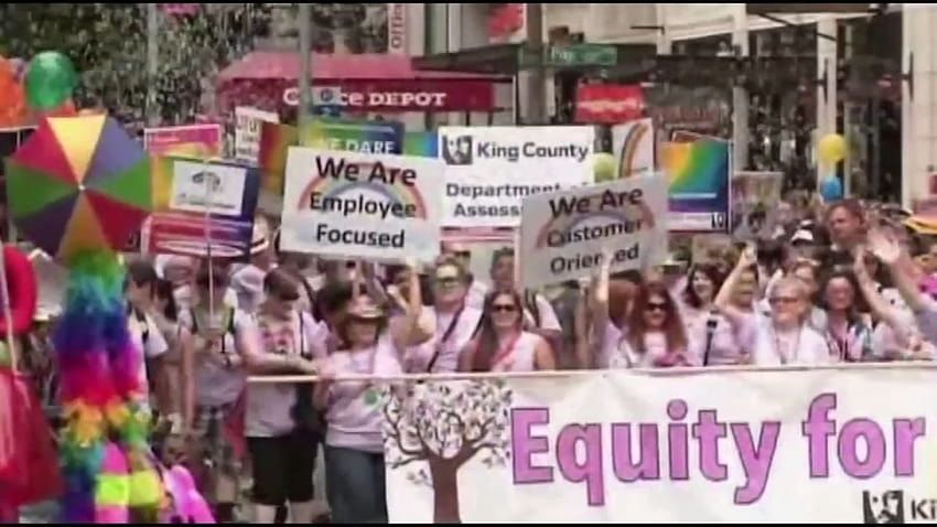 Equality NC, Black Lives Matter hareketini desteklemek için LGBTQ Pride ayını kullanıyor HD duvar kağıdı