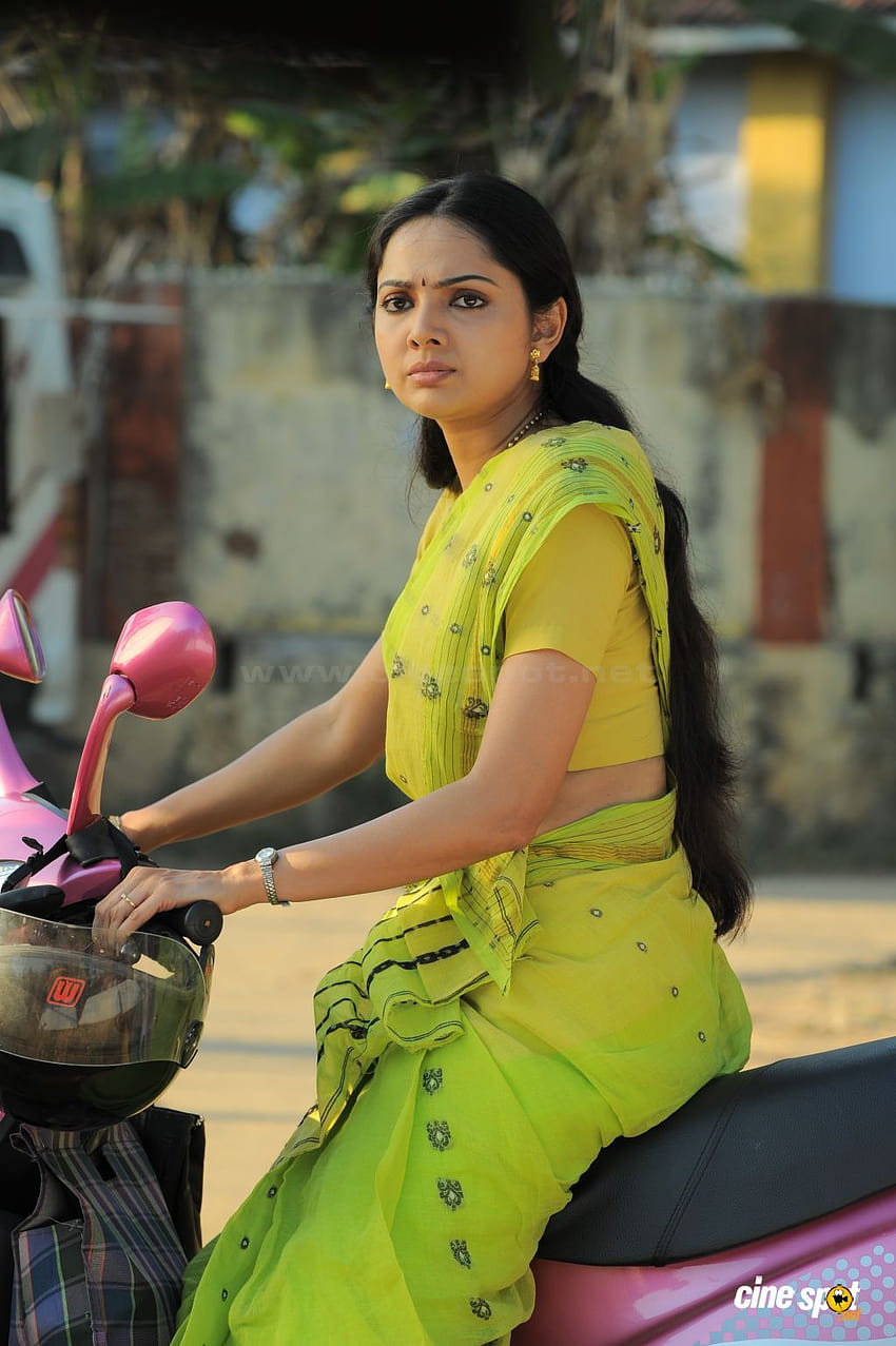 Hint Ateşli Kadın Oyuncu s: Samvritha Sunil aktris, samvrutha sunil HD telefon duvar kağıdı