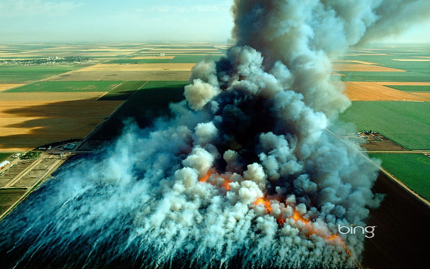 Vue aérienne champ de blé brûlure de chaume Kansas Harald SundGetty [1600x1000] pour votre , Mobile & Tablette Fond d'écran HD