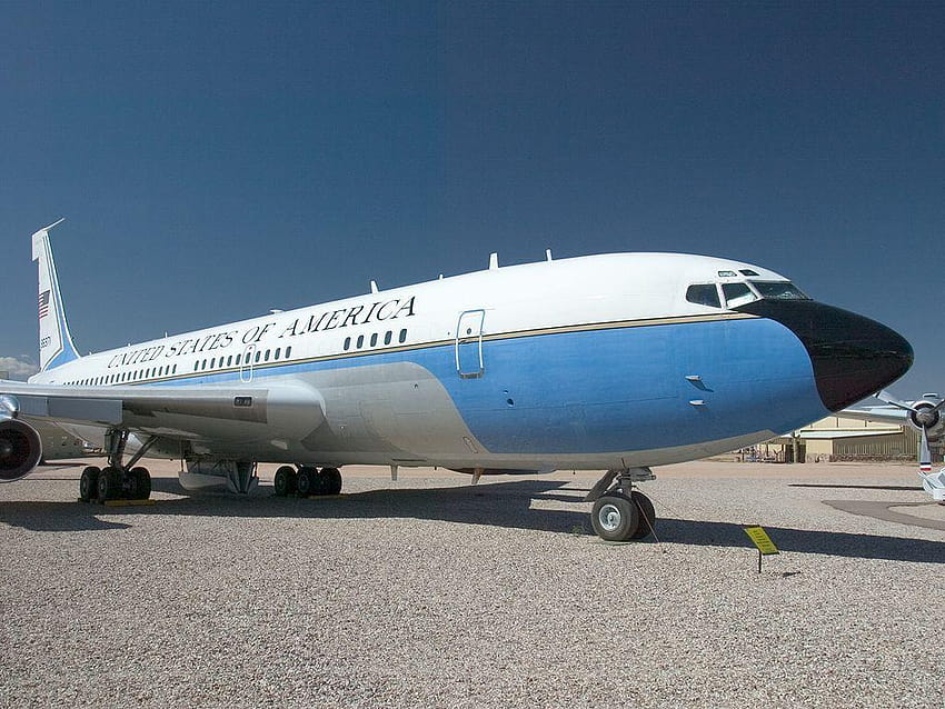 แอร์ ฟอร์ซ วัน โบอิ้ง 707 ที่ประธานาธิบดีเคนเนดีและจอห์นสันใช้ วอลล์เปเปอร์ HD
