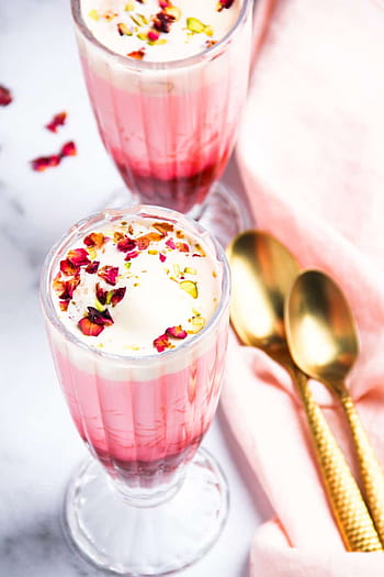 80s CHAAYA COMPANY on Instagram: “#80schaayacompany #falooda  #pisthafalooda#royalfalooda #icecreamlove #icebo… | Party food dessert,  Indian dessert recipes, Falooda