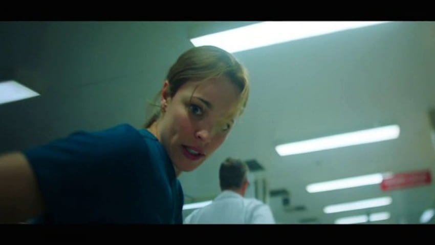 Doctor Strange no quiere que Rachel McAdams se convierta en enfermera nocturna fondo de pantalla
