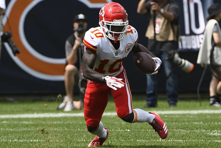 Tyreek Hill, Travis Kelce, More Fantasy Impact After Patrick Mahomes
