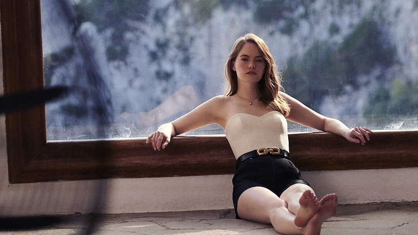 Emma Stone's Feet << wikiFeet, tickle feet HD wallpaper
