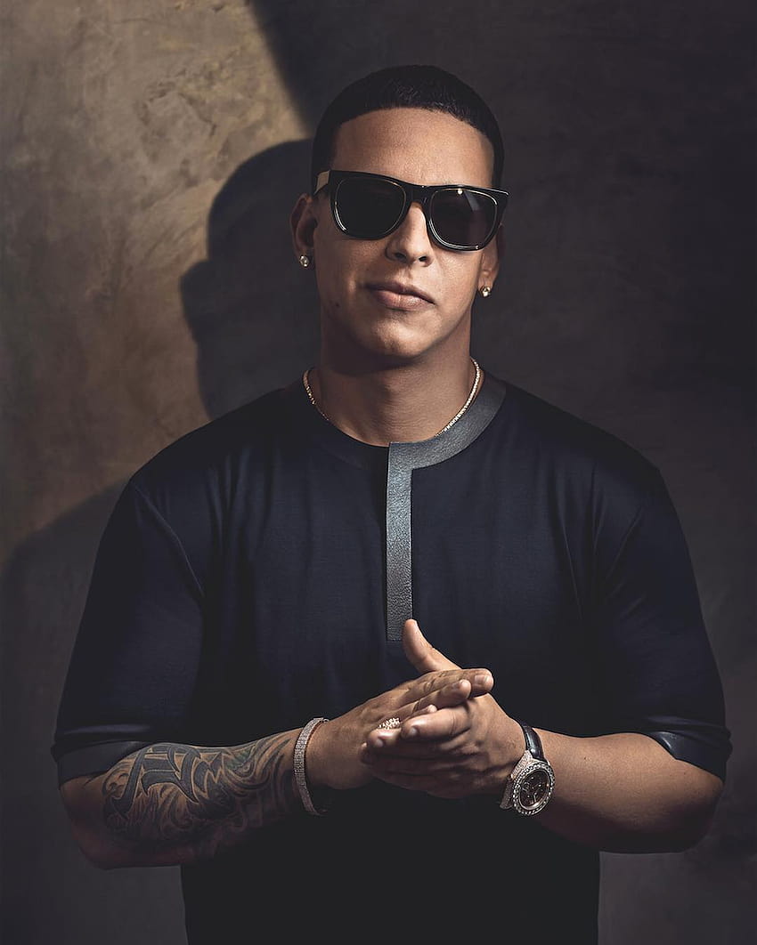 Daddy Yankee Despacito rapper robbed by impersonator  BBC News