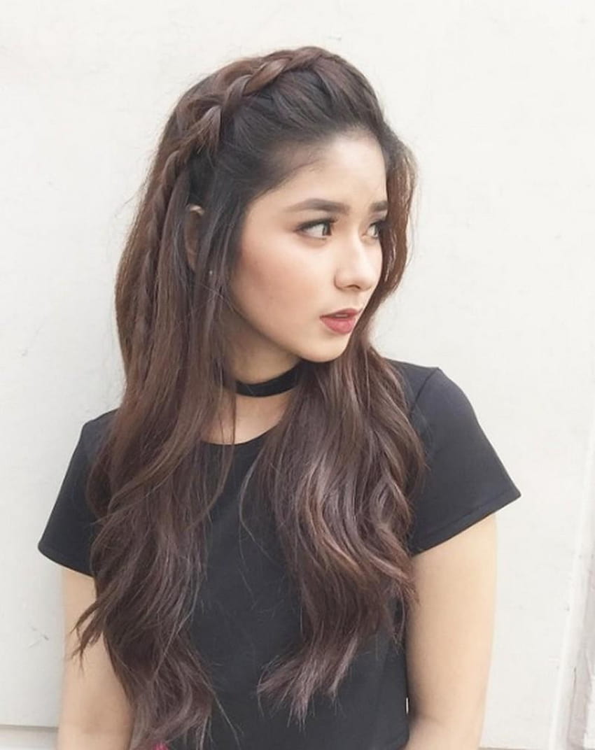 24-times-loisa-andalio-nailed-the-choker-trend-hd-phone-wallpaper-pxfuel