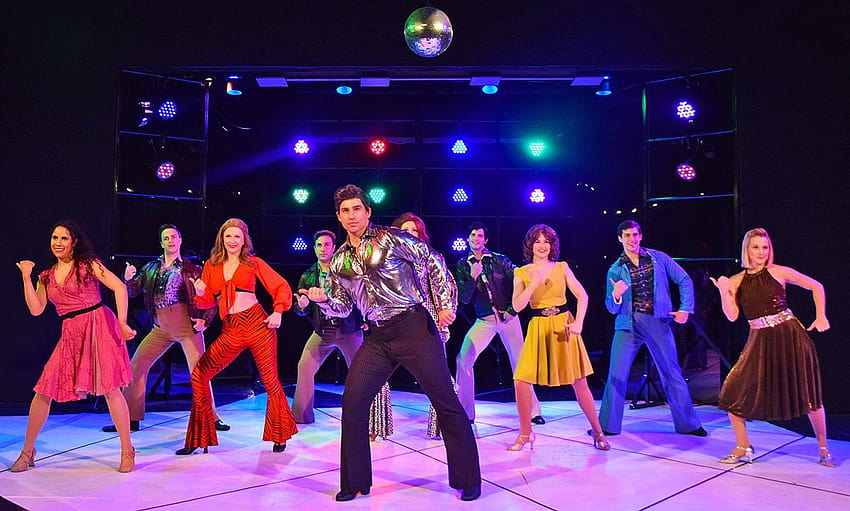 Review: 'Saturday Night Fever' will have you movin' and groovin', saturday night fever tony and stephanie HD wallpaper