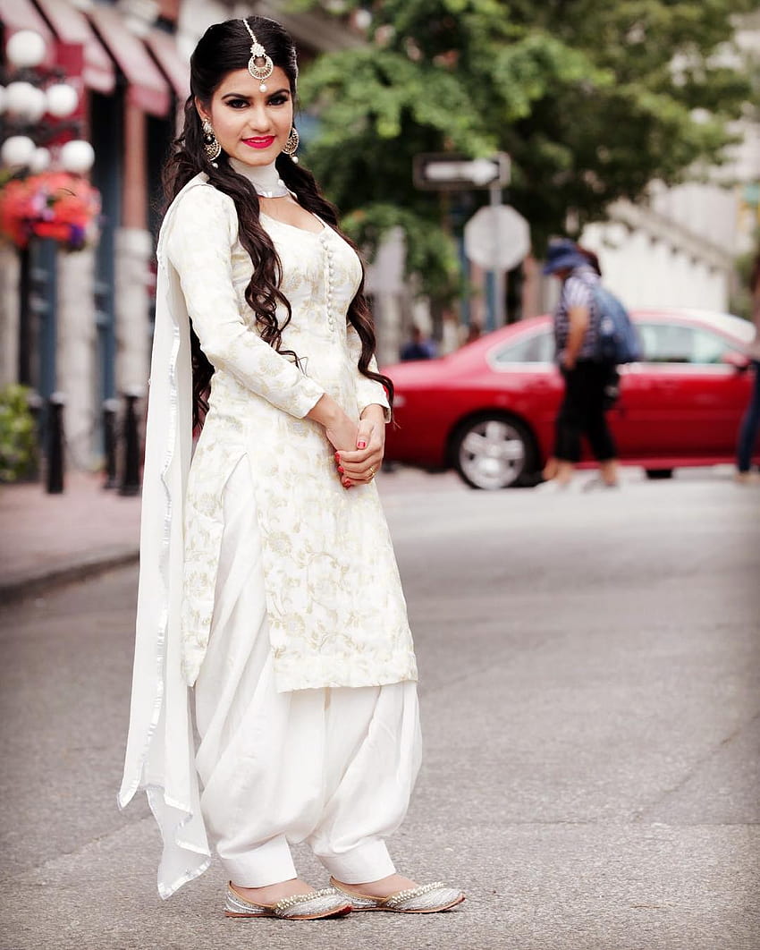 Kaur B Beyaz Punjabi Takım Elbiseli Güzel, Pencap elbisesi HD telefon duvar kağıdı