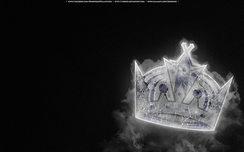 Black King Crown on Dog HD wallpaper