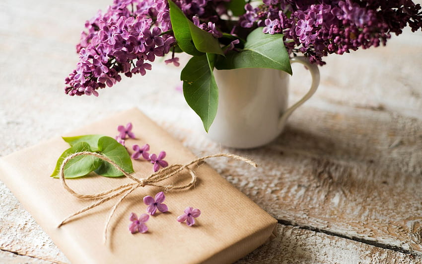 Lilac, mood concepts, bouquet of lilacs, book, spring mood HD wallpaper