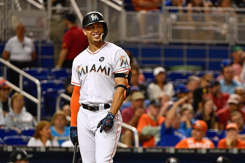 Behind the scenes: Giancarlo Stanton graces SI cover in body paint - Sports  Illustrated