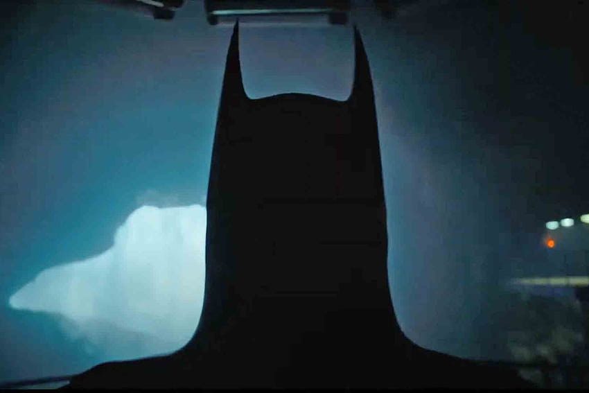 See Michael Keaton's Batman in New Trailer for Ezra Miller's The Flash HD wallpaper