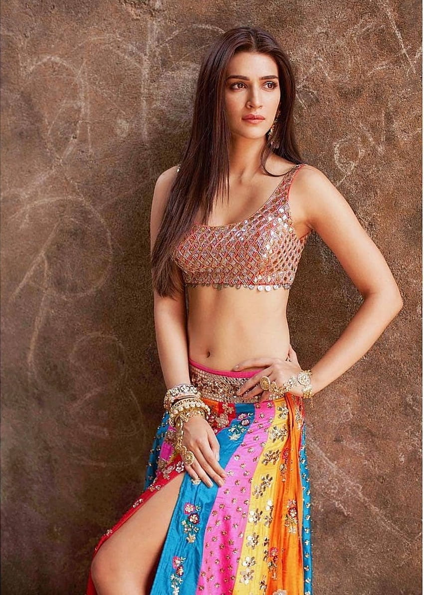 : Kriti Sanon wygląda wspaniale w swoim najnowszym poście na Instagramie! Zobacz , kriti sanon sari Tapeta na telefon HD