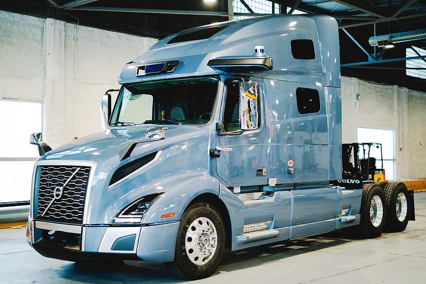 Aurora lança o primeiro caminhão autônomo comercial da Volvo para o mercado rodoviário dos EUA papel de parede HD