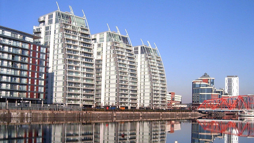 Mieszkańcy apartamentów Salford Quays „mogą stanąć w obliczu 10 000 funtów Tapeta HD