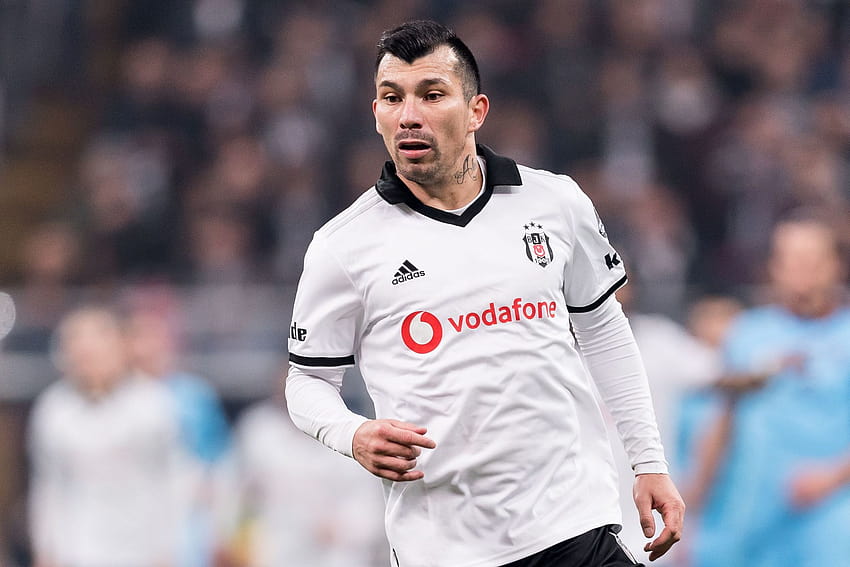 Report: West Ham meeting tomorrow to potentially sign Gary Medel HD wallpaper