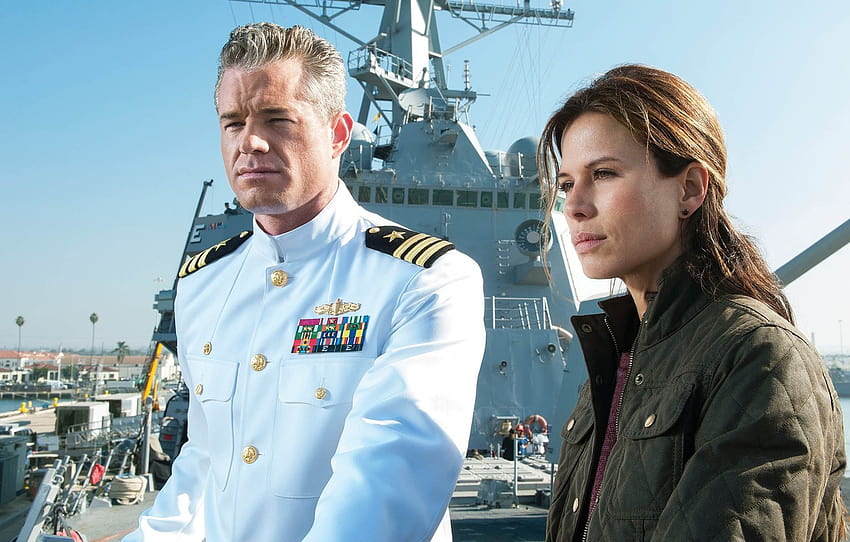 Rhona Mitra ชาย เครื่องประดับ เครื่องแบบ กะลาสี กองทัพเรือ ผู้รอดชีวิต นักวิทยาศาสตร์ ละครโทรทัศน์ เหรียญ เจ้าหน้าที่ Eric Dane นักเทศน์ The Last of Ship เรือเดินสมุทร Rachel Scott ส่วน фильмы ลูกเรือกองทัพเรือสหรัฐ วอลล์เปเปอร์ HD