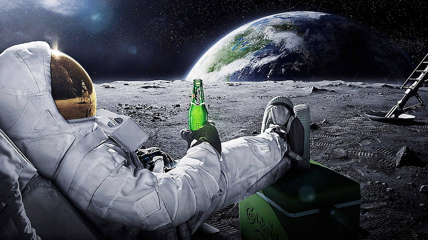 Astronauta che beve birra Carlsberg Luna Spazio, astronauta spaziale Sfondo HD