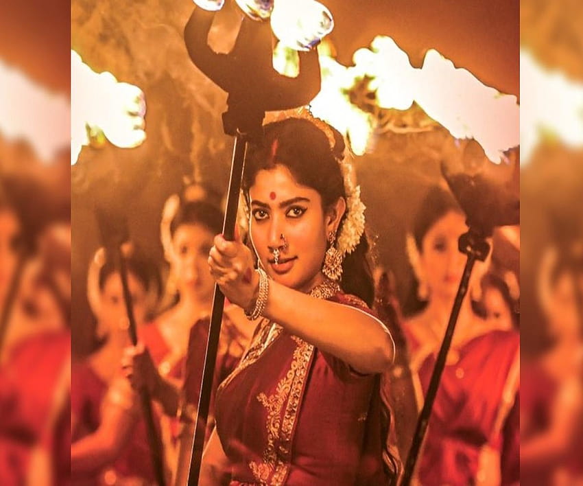 Sai Pallavi appare feroce nel poster di 'Shyam Singha Roy', film di shyam singh roy Sfondo HD