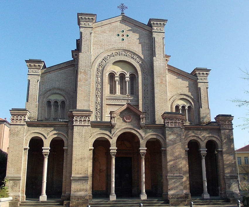 Church of San Leonardo in Parma, Italy and HD wallpaper