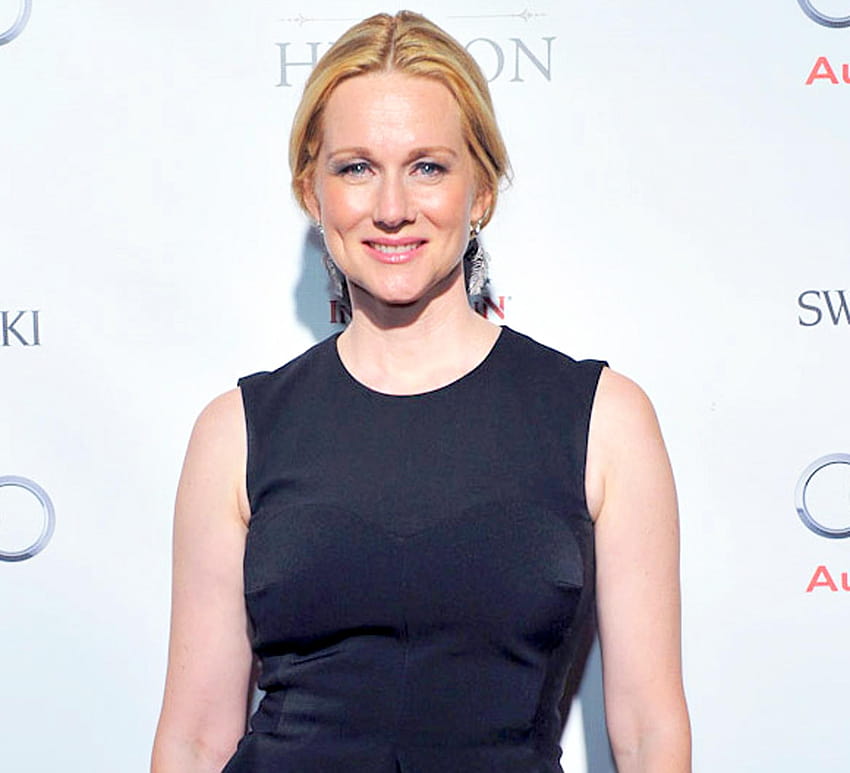 Laura Linney Gives Birth to First Child, Son Bennett HD wallpaper