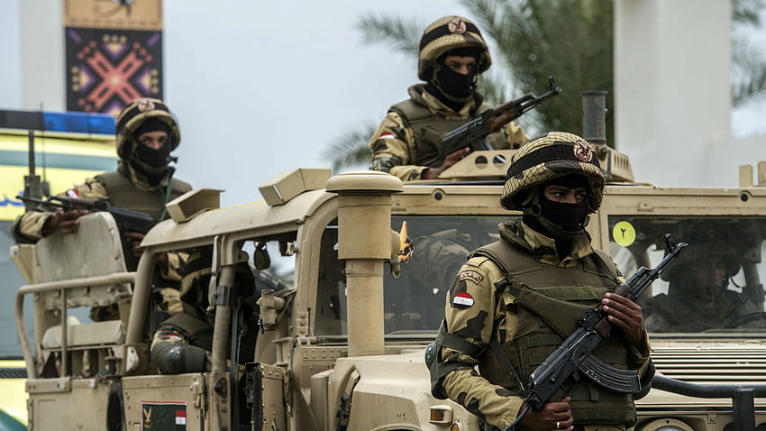 Altos oficiais do exército egípcio mortos quando um relatório vazado expõe um surto militar generalizado de coronavírus papel de parede HD