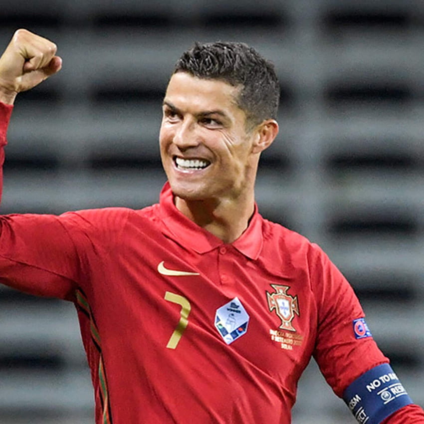 FIFA Fußball-Weltmeisterschaft Katar 2022: Cristiano Ronaldo fordert die Fans auf, den Giant Killers Nordmazedonien im Playoff-Duell das Leben schwer zu machen, cristiano ronaldo portugal 2022 HD-Handy-Hintergrundbild