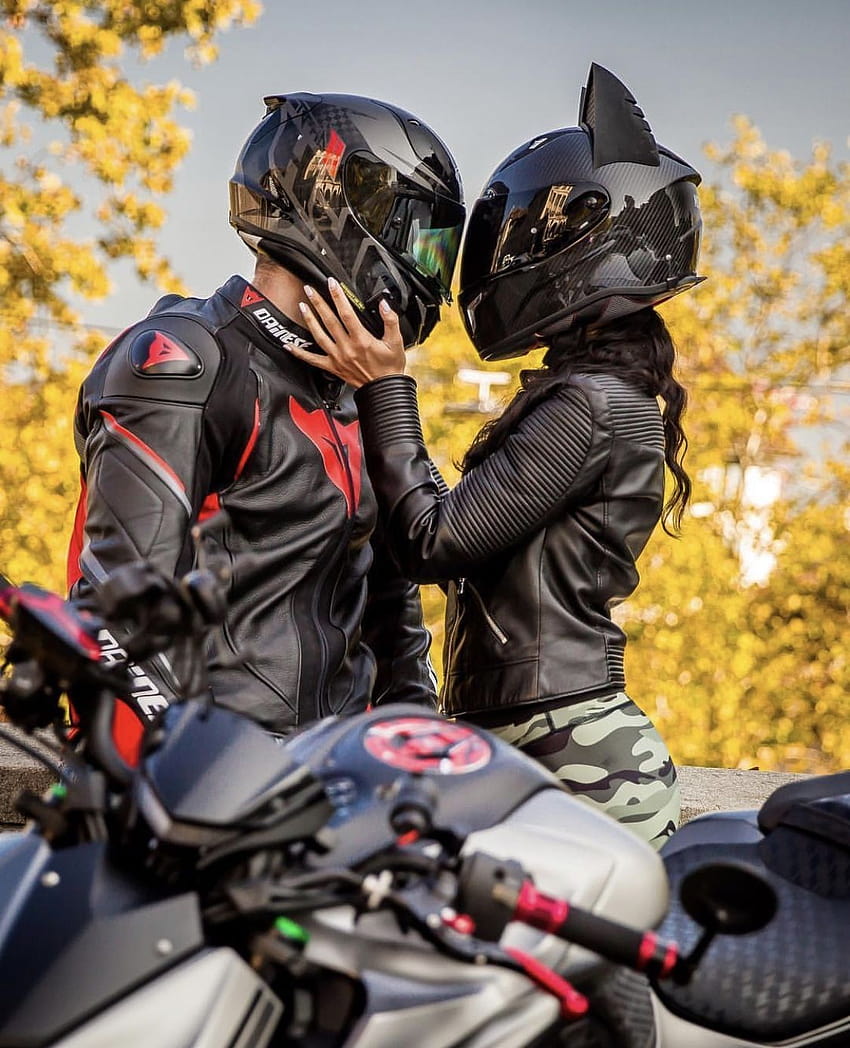 Motocyklowa miłość jest prawdziwa., pary motocyklistów Tapeta na telefon HD