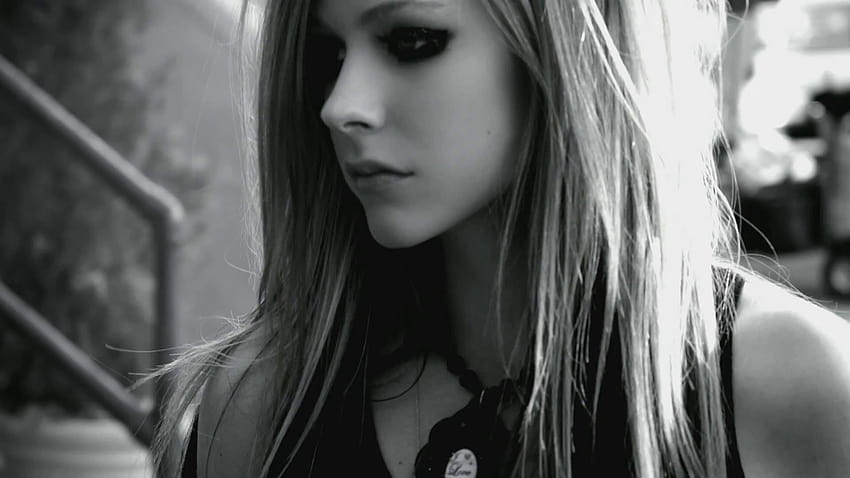 Avril Lavigne Che diavolo Sfondo HD