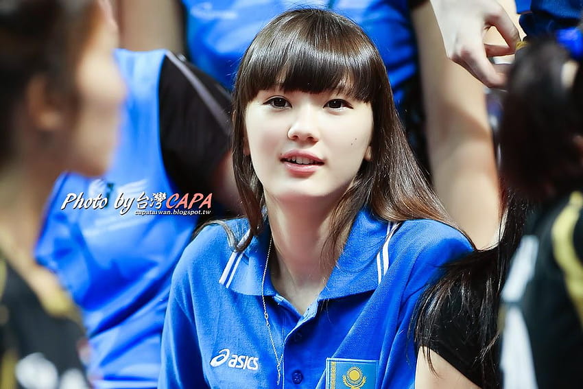 der schönen kasachischen Athletin Sabina Altynbekova HD-Hintergrundbild