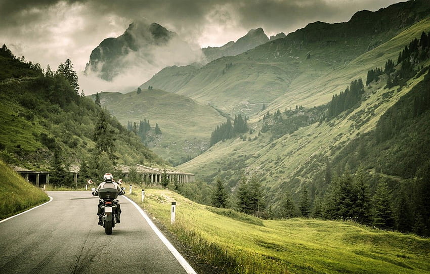 estrada, grama, panorama, montanhas, natureza, marcação, borrão, motocicleta, Motociclista, bicicleta, Moto, floresta, bicicleta, Bokeh, viagem, Motociclista, Seção пейзажи, Moto bike papel de parede HD