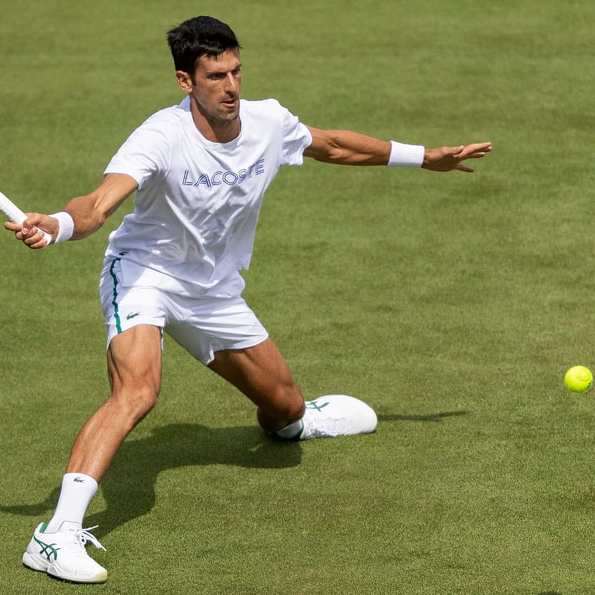 Eine siegreiche Rückkehr könnte Djokovic in Wimbledon auf heiligen Boden bringen, Novak Djokovic wird Wimbledon-Meister 2021 HD-Handy-Hintergrundbild