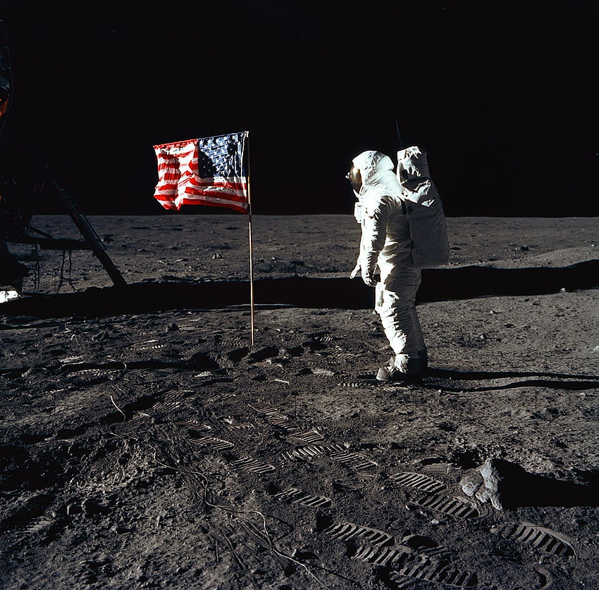52 years of Apollo 11 mission: Here's Neil Armstrong, Buzz Aldrin describe what it's like to be on Moon HD wallpaper