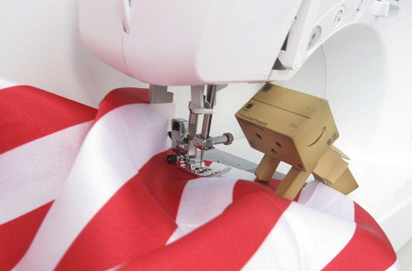 Sewing Danbo by RunsWithTigers, sewing machine HD wallpaper