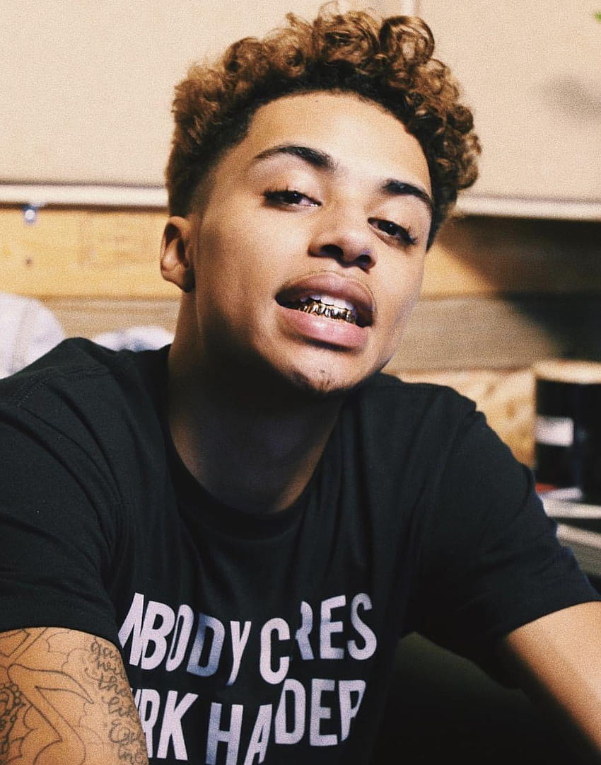 ill suck his lips off lol, lucas coly HD phone wallpaper