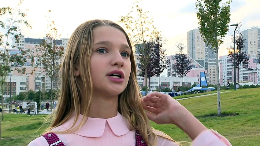 Millionen Follower: Russische Kinder erobern Instagram HD wallpaper